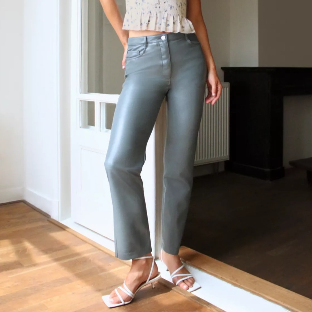 Aritzia Wilfred Melina Marbled Grey Faux Leather Crop Pants